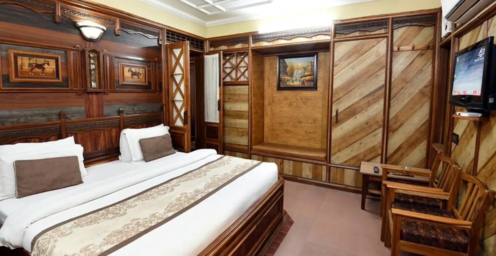 Hotel Channi Raja